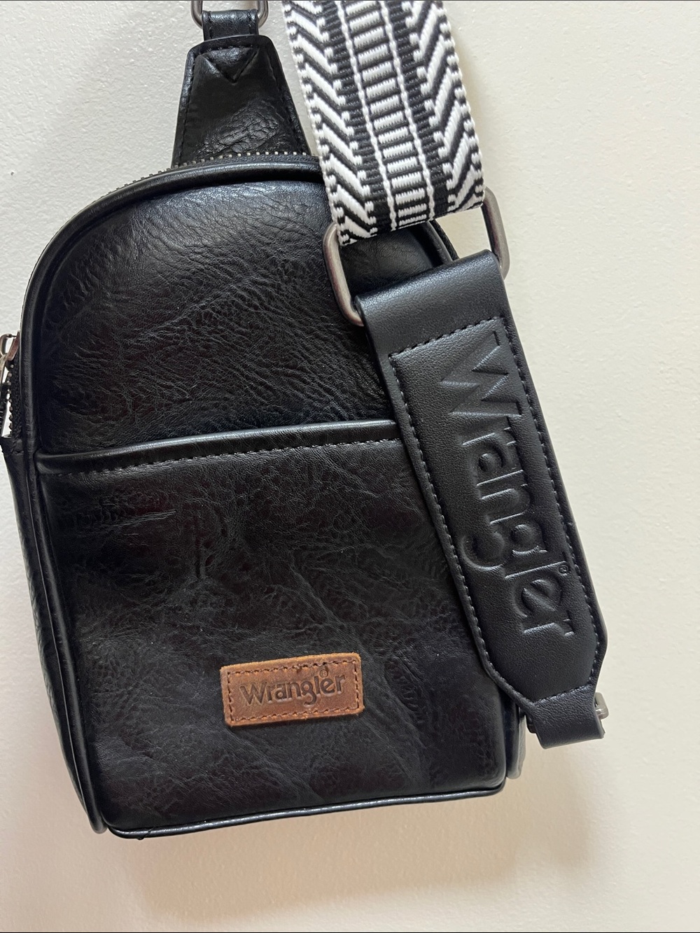 Wrangler Black Sling Bag with Black & White Strap